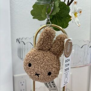 Sold:Adorable Miffy🐰💗Lt Brown Keychain